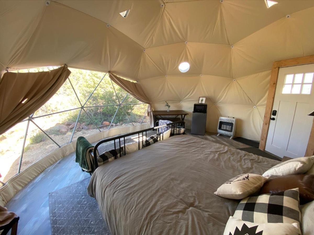 Blue Mountain Domes - The Wow Experience Hotel Monticello Exterior photo