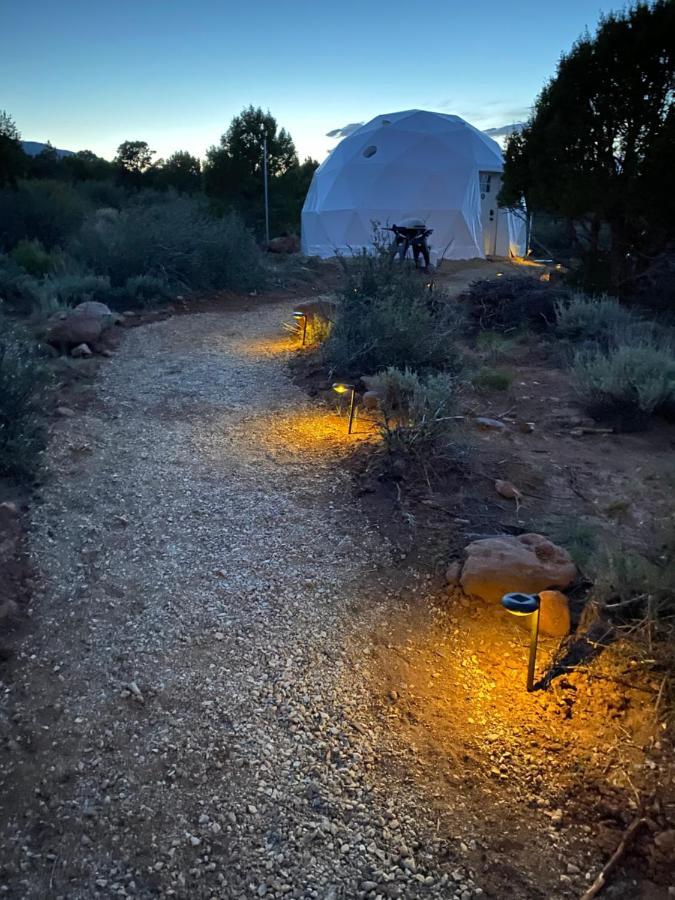 Blue Mountain Domes - The Wow Experience Hotel Monticello Exterior photo